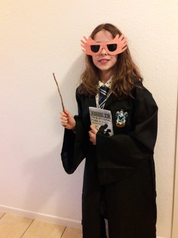 Charlotte as Luna Lovegood, Harry Potter night at school.
