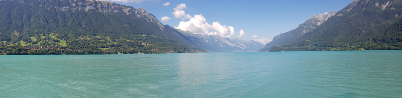 Boat cruise into Lake Brienz