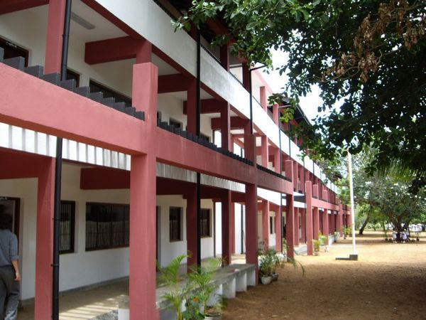 New 3 storey classroom blocks at Sri Sumangala School.