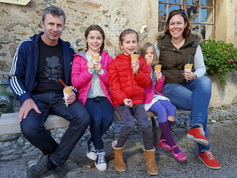 Family ice cream photo