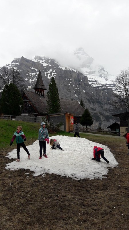 We found some snow, can you see the snowball, Murren