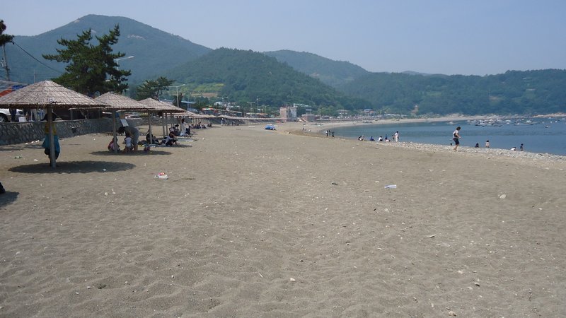 Maseongri Black Sand Beach 