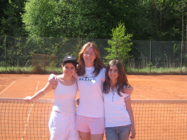 Tennis with Anna's sisters