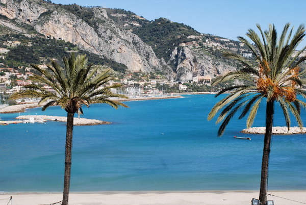 How do you like the beach in Menton?
