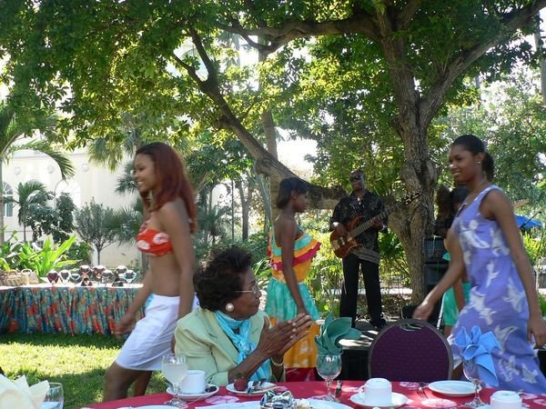Miss Bahamas in Garden of Serenity, British Colonial Hilton Hotel