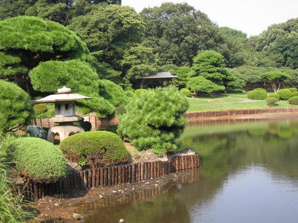 Shinjuku-Gyoen traditional Japanese Garden