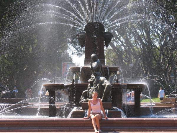 Fiona at Archibald fountain