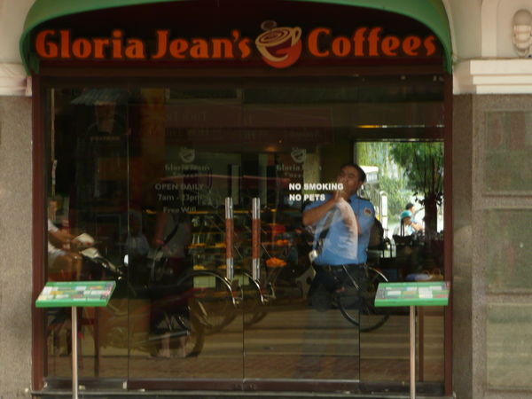 Gloria Jean's