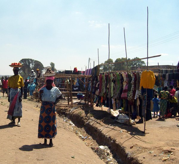 Ladies at the roadside market near Dedza