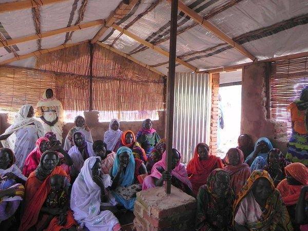 Meeting with women in an IDP site