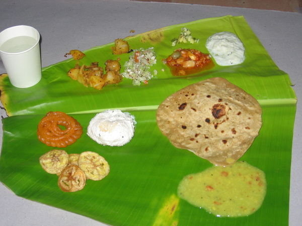 banana leaf lunch in Tamil Nadu
