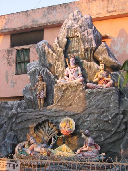 statue in Rishikesh