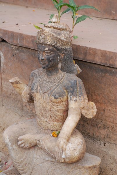 murti on the ghats