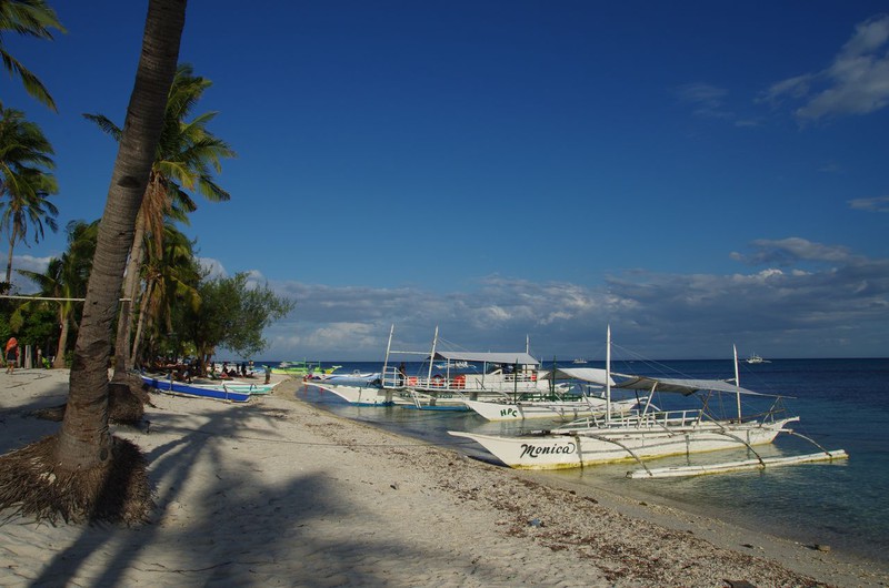 bounty beach, malapascua island