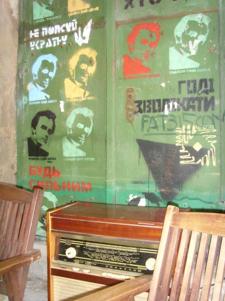 Grafitti in Dyzga cafe