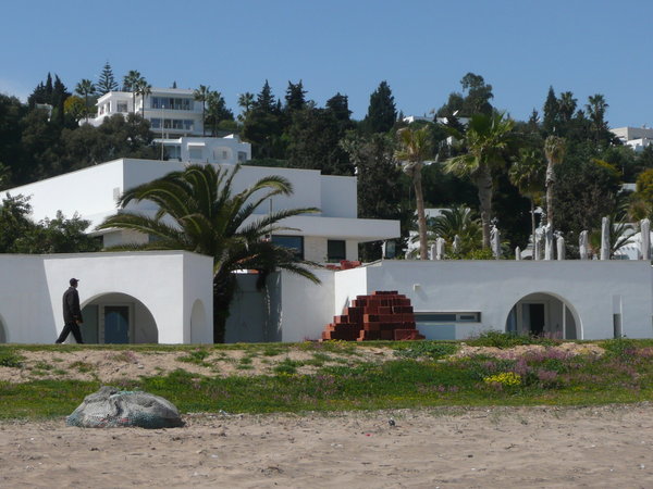 La Marsa beachside villas