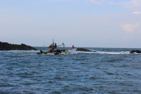 Fishermen heading out to sea from Mirissa