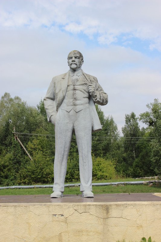 Lenin statue in Chernobyl