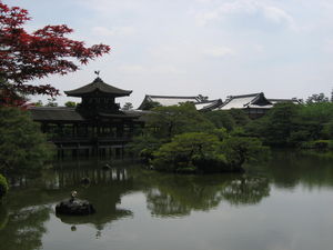 The Heian Shrine's Gardens