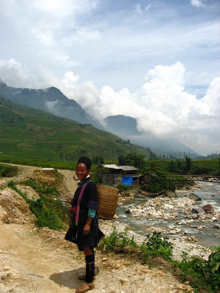 Hmong Living