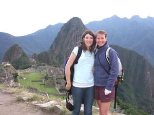 Rach and I finally make it to Machu Picchu