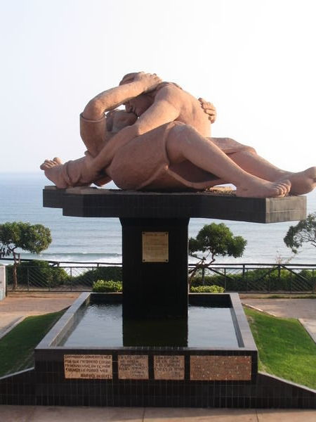 A sculpture of people making out