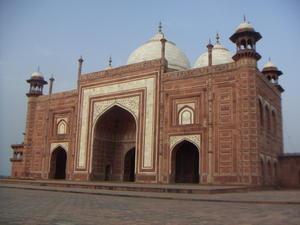 The eastern mosque of the Taj