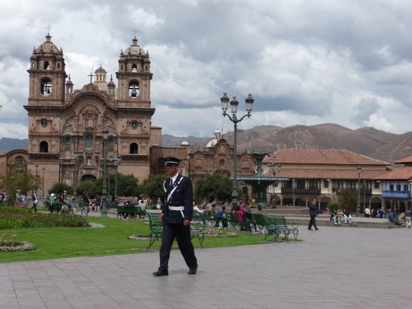 Plaza de Armas plus police dude