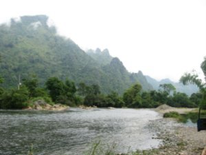 Au nord du Laos, des paysages a vous couper le souffle / In the northern Laos, incredible scenery!