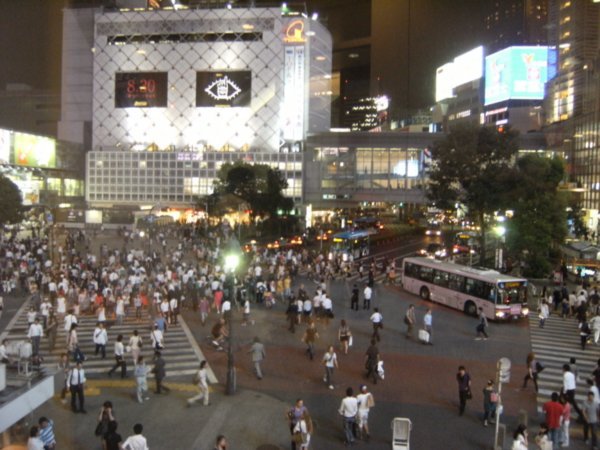 La FAMEUSE intersection / The FAMOUS intersection - Tokyo
