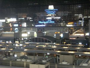 Gigantesque et futuriste / Huge and futuristic - Station Kyoto Station