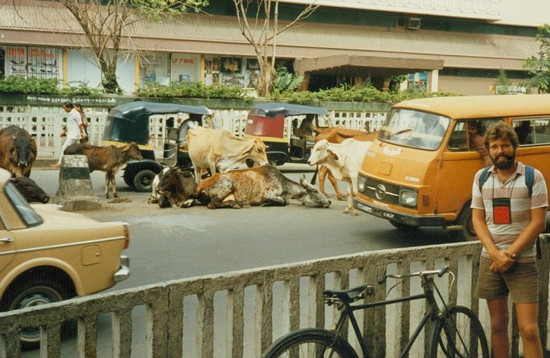 Pune street scene