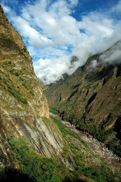 Steep valley | Photo