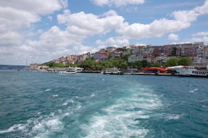Cruısıng down the Bosphorus
