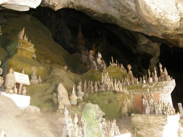 Buddas in pak ou caves pt 1