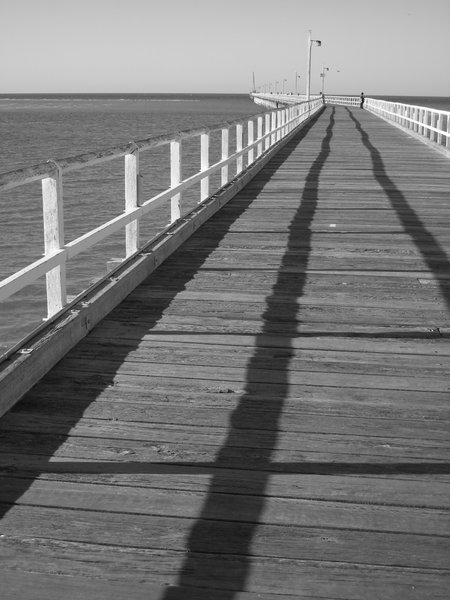 A stroll out on the pier at Hervey Bay