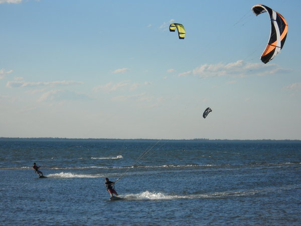 Kite Surfers in the Bay