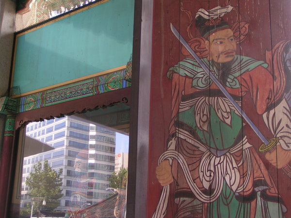Guardian painted on temple gateway, Seoul