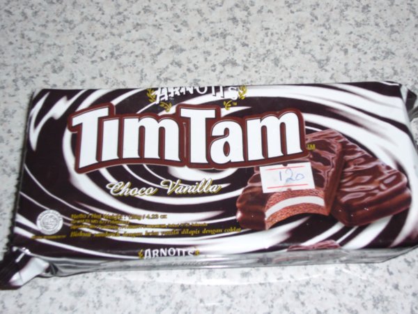 Choco vanilla Tim Tams