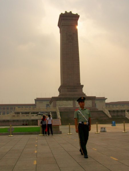 monument to the people's heroes