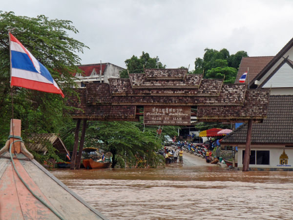 Laos-Thailand