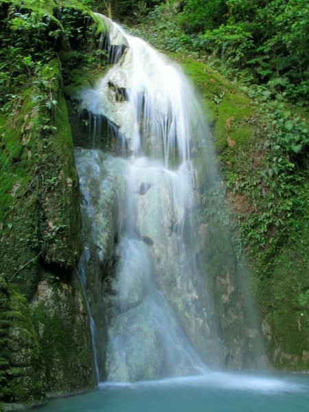 Mele-Maat Cascades waterfalls