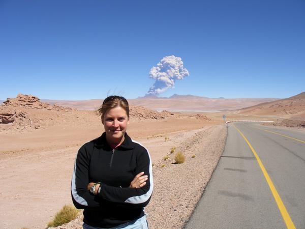 What´s that you say? Erupting volcano over my left shoulder?