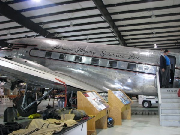 Johnson Flying Service DC-3