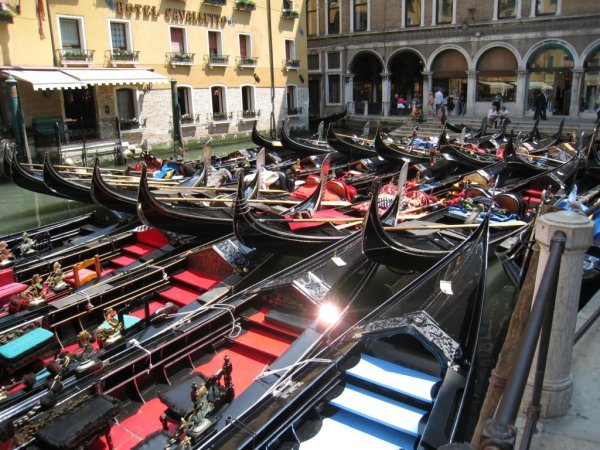 Venice, Gondola Jam