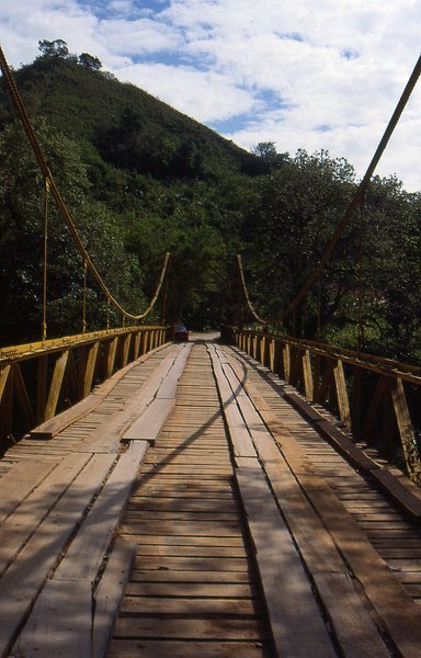 pont sur le rio Panzos