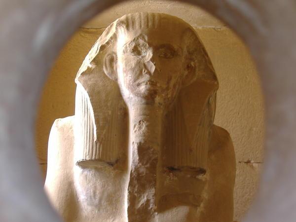 neat sculpture at saqqara