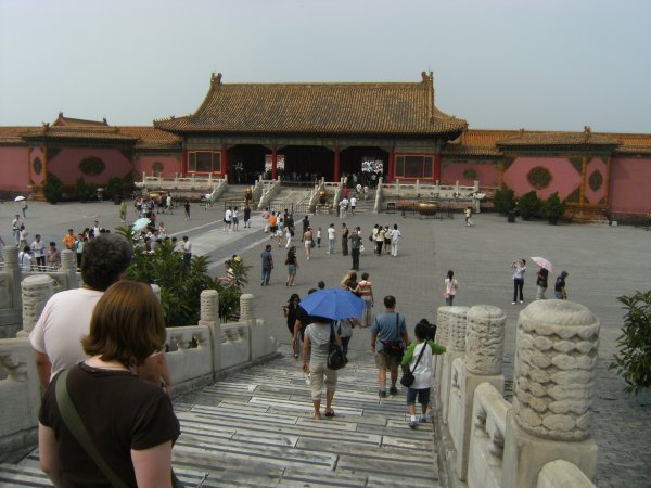 Kerry enters the Forbidden City complex passing through the Gate of Supreme Harmony