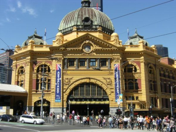 Popular meeting spot, Flinders Street Station, Melbourne