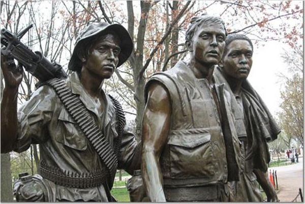 Vietnam soldier memorial